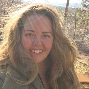 Meet your Posher, Whitney